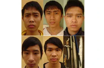 Tổ chức đánh bạc rồi cướp ảnh 1