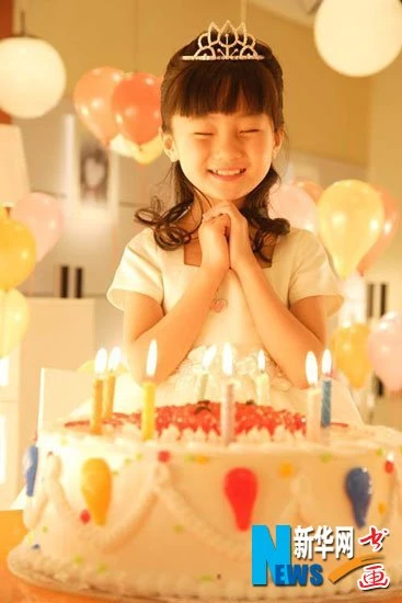 Cận cảnh sao nhí Hoa ngữ có giá ăn tối 11.000 USD ảnh 7