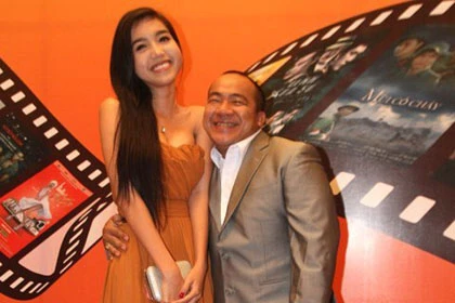 Hiếu Hiền đòi hôn Elly Trần ảnh 3