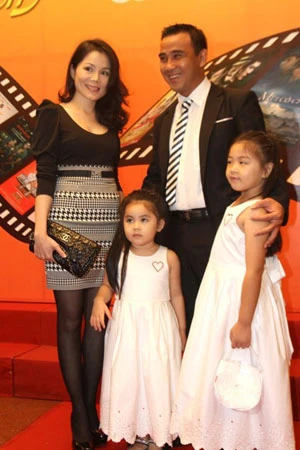 Hiếu Hiền đòi hôn Elly Trần ảnh 12