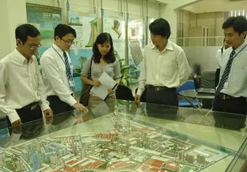 Các sàn giao dịch bất động sản bị thả nổi ảnh 1