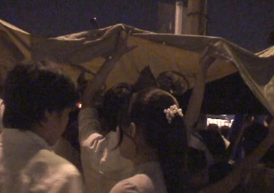 Chùm ảnh: Người dân TP. HCM xem pháo hoa trong mưa ảnh 4