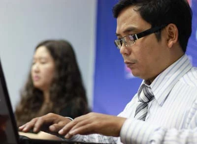 Tư vấn trực tuyến thi ĐH, CĐ 2012: Nhân lực trong ngành tài chính, ngân hàng ảnh 6