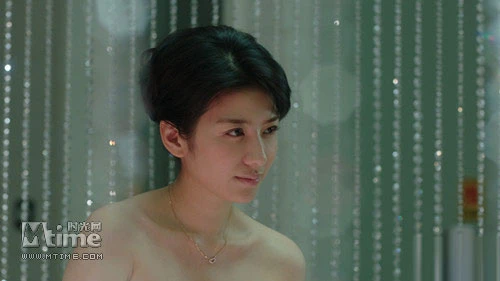 Sao Hoa ngữ bán nude vì cảnh tắm trần ảnh 4