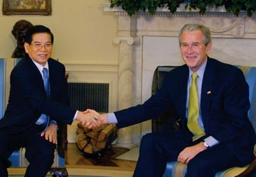 Triển lãm ảnh hoạt động ngoại giao của nguyên Chủ tịch nước ảnh 1