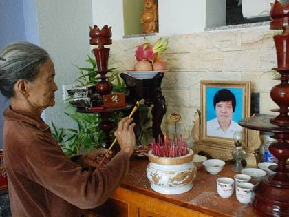 Xét xử vụ nhà báo Hoàng Hùng: Tòa triệu tập 8 người ảnh 1 Xét xử vụ nhà báo Hoàng Hùng: Tòa triệu tập 8 người ảnh 1