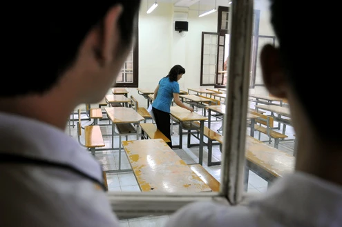 Sĩ tử trong môn thi tốt nghiệp đầu tiên ảnh 8