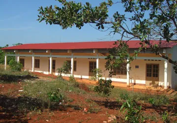 Bình Phước: Học sinh thiếu phòng, trường bỏ hoang ảnh 2 Bình Phước: Học sinh thiếu phòng, trường bỏ hoang ảnh 2