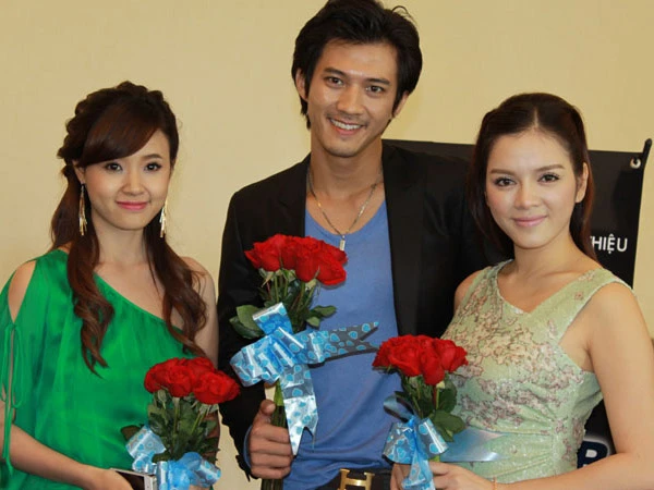 Midu thu hút với vẻ dịu dàng ảnh 5