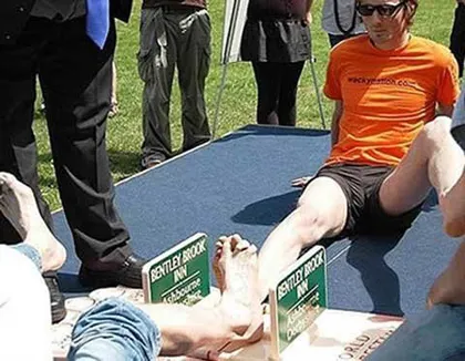 Những cuộc so tài quái đản trên thế giới ảnh 9 Những cuộc so tài quái đản trên thế giới ảnh 9