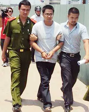 Bắt hung thủ vụ xác chết không đầu ở chung cư: 30 giờ truy tìm thủ phạm ảnh 3 Bắt hung thủ vụ xác chết không đầu ở chung cư: 30 giờ truy tìm thủ phạm ảnh 3