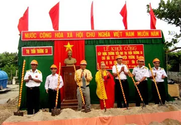 Khởi công xây trường cho học sinh Trường Sa ảnh 1