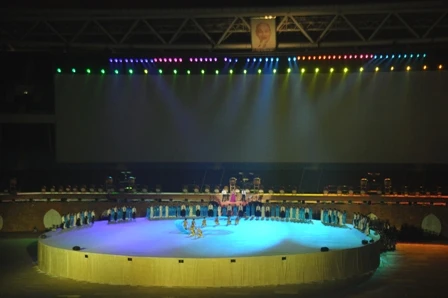 Chùm ảnh: Đêm nghệ thuật "Thăng Long - Hà Nội: Thành phố rồng bay" ảnh 1