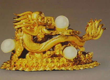 Mãn nhãn với những tượng rồng bằng vàng ròng ảnh 2 Mãn nhãn với những tượng rồng bằng vàng ròng ảnh 2