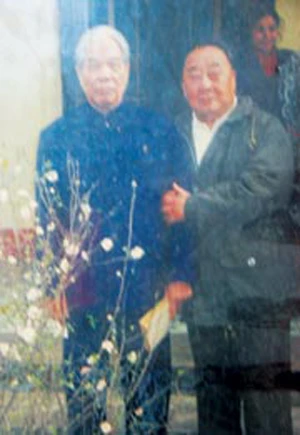 Đưa Vua Mèo về núi ảnh 1