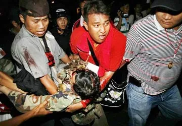 Thái Lan: Quân đội phong tỏa khu biểu tình ảnh 1 Thái Lan: Quân đội phong tỏa khu biểu tình ảnh 1