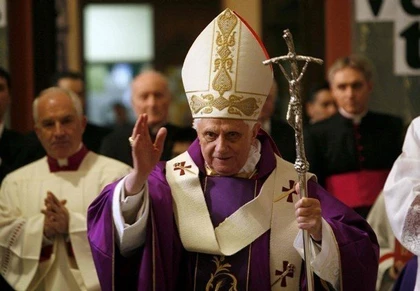 Giải mã các biểu tượng quyền lực của Giáo hoàng ảnh 3