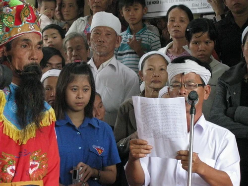 Tiễn đưa mẹ Thứ về với đất trời ảnh 3