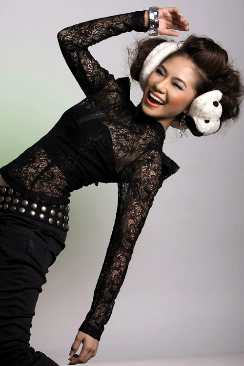 Lương Bích Hữu khoe hình ảnh phá cách ảnh 2