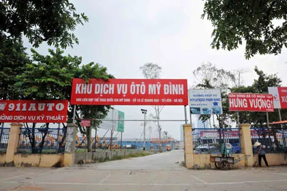 Chùm ảnh: Khu thể thao Mỹ Đình bị chia nhỏ để cho thuê ảnh 5