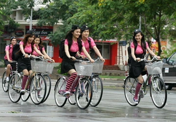 Khởi chiếu Những thiên thần áo trắng ảnh 1