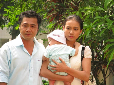 Thuyên Trang run khi hôn Lý Hùng ảnh 3