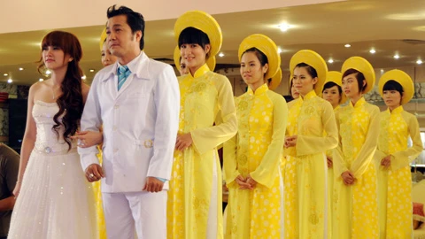 Diễn viên Lý Hùng "cưới" ca sĩ Thu Thủy ảnh 3