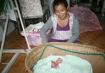 Không khởi tố vụ đứa trẻ sơ sinh bị bỏ rơi phía sau nhà trọ ảnh 1