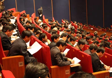 Biểu quyết về công hữu tư liệu sản xuất chủ yếu: Còn tranh luận thì chưa vội sửa ảnh 1