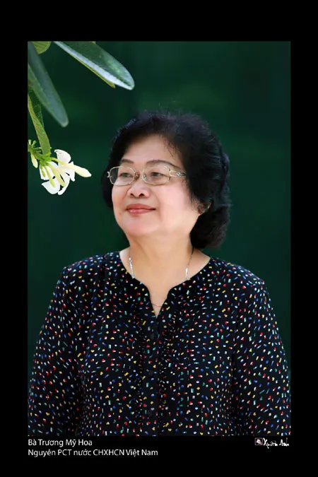 Triển lãm ảnh "Bóng mẹ" gây quỹ từ thiện ảnh 1