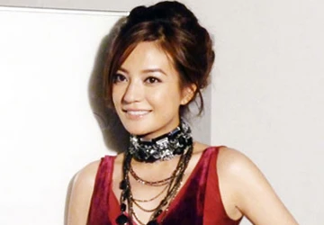 Triệu Vy thực sự đã làm Mẹ ảnh 1