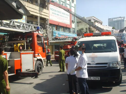Cháy trường mầm non, học sinh hoảng loạn ảnh 4 Cháy trường mầm non, học sinh hoảng loạn ảnh 4