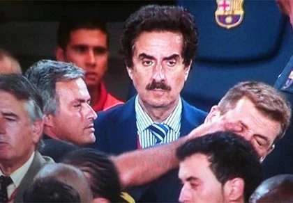 Tân HLV Barca từng lớn tiếng chế giễu Mourinho ảnh 1