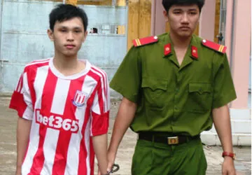 Nam sinh viên lên kế hoạch... giết 10 người để được nhập nhóm game ảnh 1