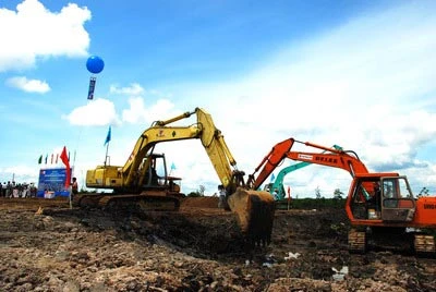 Cảng quốc tế Cái Mép - Thị Vải dự kiến hoàn thành trong năm 2012. Ảnh: Trần Duy