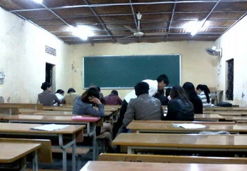 Tôi đi học đại học tại chức ảnh 1