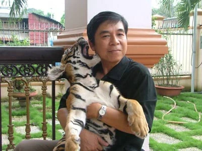 Đạo diễn Vũ Hồng Sơn đắt “sô” nhà đài ảnh 1