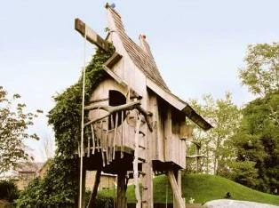 Sống trên cây vì vợ ngoại tình ảnh 1 Sống trên cây vì vợ ngoại tình ảnh 1