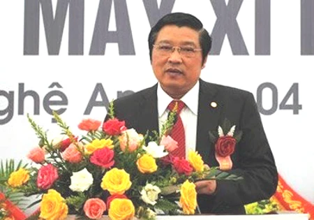 Ông Phan Đình Trạc thôi giữ chức Bí thư Tỉnh ủy Nghệ An ảnh 1