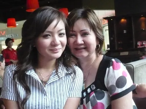 Xuân Mai và mẹ Xuân Mai và mẹ