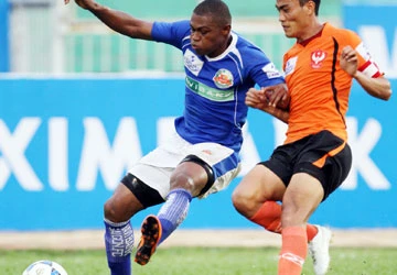 Vòng 1 Super League: Chưa nóng máy ảnh 1