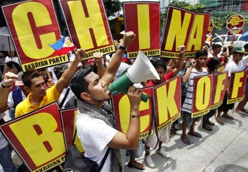 Philippines biểu tình chống Trung Quốc ảnh 1