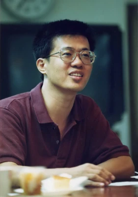 Nhà thơ Trần Lê muốn đề cử nhà thơ Hữu Thỉnh tham dự Festival thơ Quốc tế Đài Bắc năm nay vì "tám năm trước, vị trí của ông đã bị thay thế bởi người khác..."