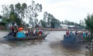 Giao thông ách tắc sau vụ sập cầu ở An Giang ảnh 1