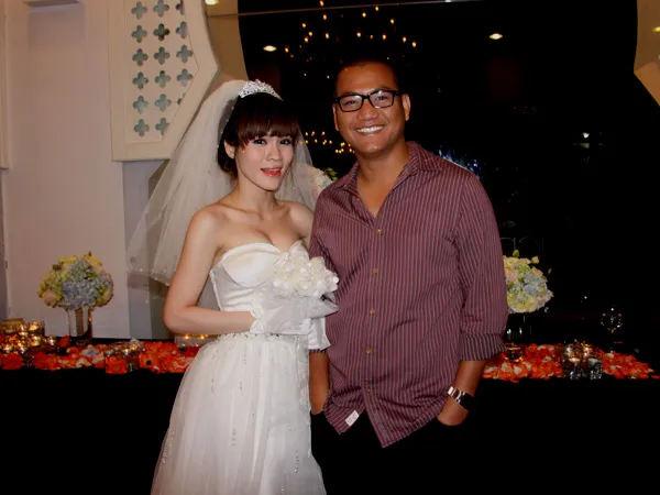 Lam Trường rạng rỡ bên "cô dâu" mới ảnh 7 Lam Trường rạng rỡ bên "cô dâu" mới ảnh 7