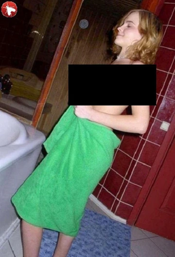 Rúng động ảnh gây sốc nghi của Emma Watson ảnh 2 Rúng động ảnh gây sốc nghi của Emma Watson ảnh 2