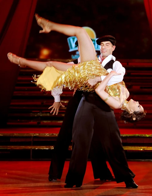 Minh Hằng gợi cảm đến từng centimet ảnh 6