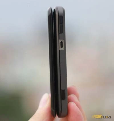 Di động lật ngược Motorola BackFlip ảnh 4