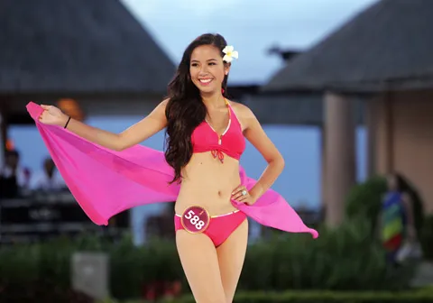 Nguyễn Ngọc Kiều Khanh trình diễn bikini ảnh 4