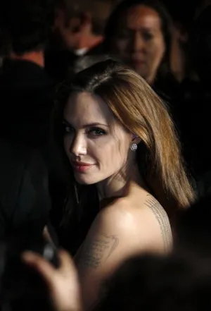 Jolie - Pitt kiêu hãnh sánh đôi tại Cannes ảnh 4